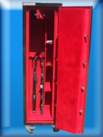 0165TK1E1A ANKARA TİPİ 4 TÜFEK YERLİ 3 SEYYAR RAFLI İÇİ KADİFE KAPLI DOLAPLI ELEKTRONİK ŞİFRELİ VE ÖZEL ANAHTARLI DÖNER TEKERLİ YANGINA DAYANIKLI TÜFEK VE PARA KASASI 165*45*40CM 250KĞ ( 89999TL )+KDV ADRESE TESLİM