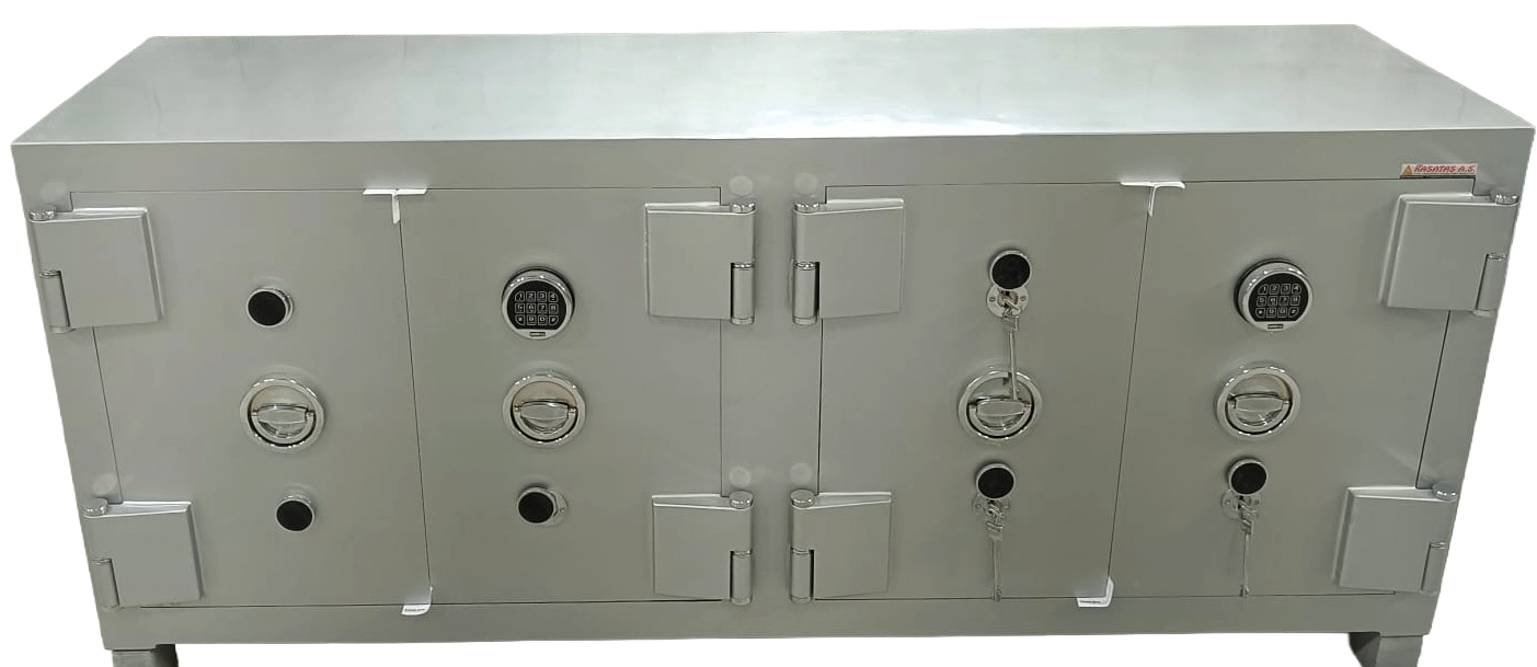 "                    4 KAPILI BANKO TEZGAH TİPİ KUYUMCU ALTIN VE GÜMÜŞ İÇİN VE ÇELİK PARA KASASI 80*200*60CM 2000kğ ( 2999€ )+KDV