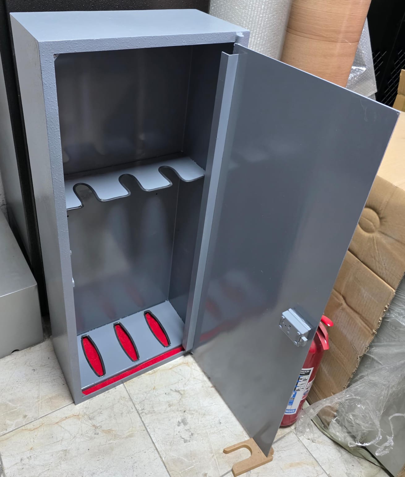 3 TÜFEKLİK ÇELİK KASA ANAHTARLI ÇELİK TÜFEK KASASI 120*60*30CM 30KĞ ( 600€ )+KDV