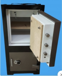 "         008ÇZME GERMANYSAFE ALMAN OFİS TİPİ OFİS TİPİ 1 Cİ SINIF LÜKS OKSİJEN KESMEZ KAPAKLI ANAHTAR ALTI MATKAP DELMEZ TANK ZIRHLI ( 2 ANAHTARLI VE ELEKTRONİK ŞİFRELİ OTOMATİK KİLİTLEME TERTİBATLI ) İÇİ RAFI KADİFE KAPLI TANK ZIRHLI ÇELİK PARA KASASI 105*50*45CM 350KĞ ( 1499€ )+KDV  ( OPSİYONEL DÜNYADA BİR İLK GPRS SİSTEMLİ ve KAMERA SİSTEMİ EKLENEBİLİNİR )